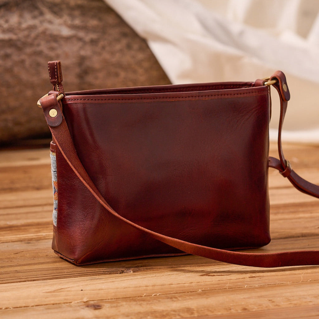 Rugged Cowhide Leather Crossbody Bag - Image 5