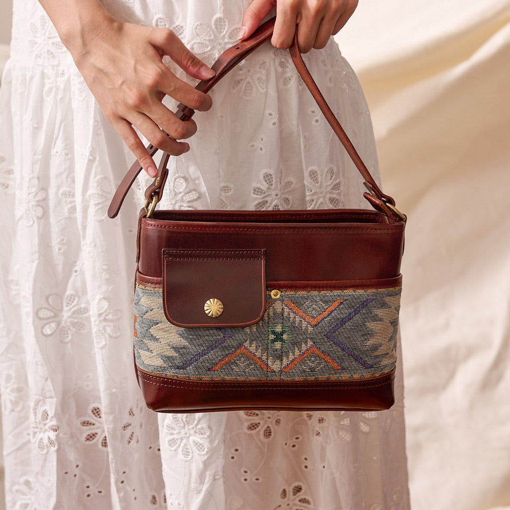 Rugged Cowhide Leather Crossbody Bag - Image 2