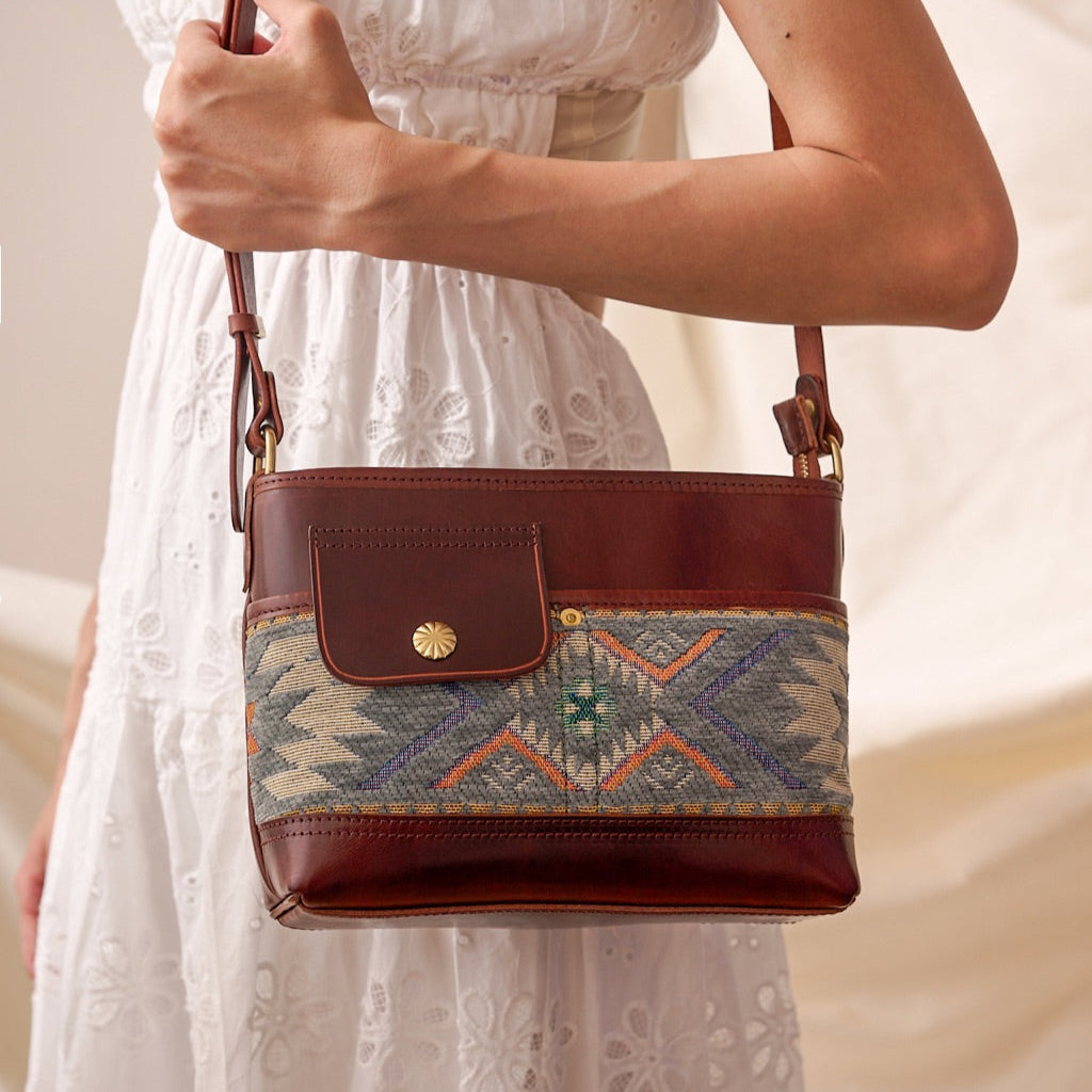 Rugged Cowhide Leather Crossbody Bag - Image 3
