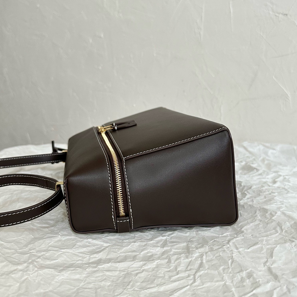 Structured Leather Top-Handle Crossbody Bag - Image 8
